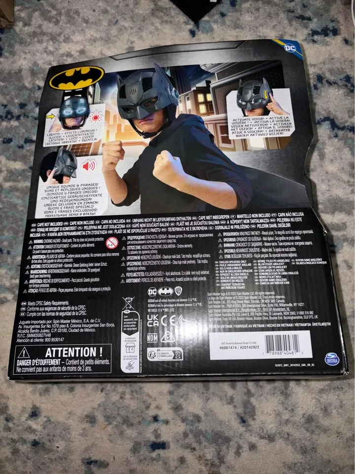 New DC Comics, Armor-Up Batman Mask Halloween Costume image indicator(10)