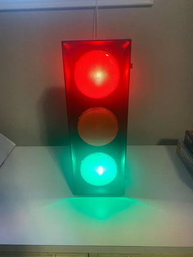 Light Up Traffic Light image indicator(4)