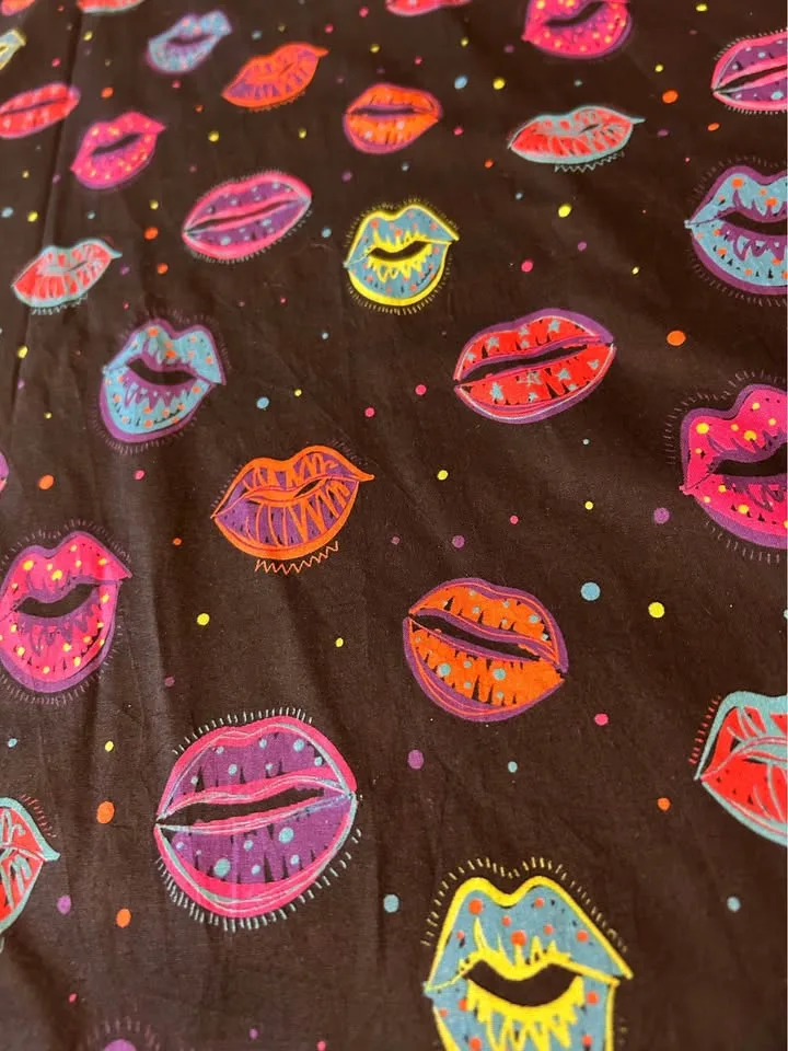 Ego Funky Glow Up Lips Printed Long Shirt - Size Medium image indicator(2)