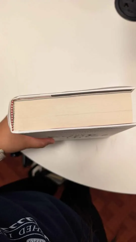 BOOK FOR SALE ‼️ The Book Thief image indicator(4)