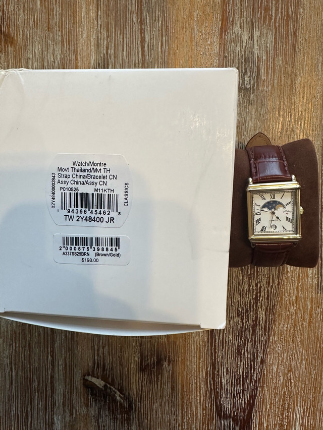 Timex x NOAH tank watch LNIB for sale - photo 5