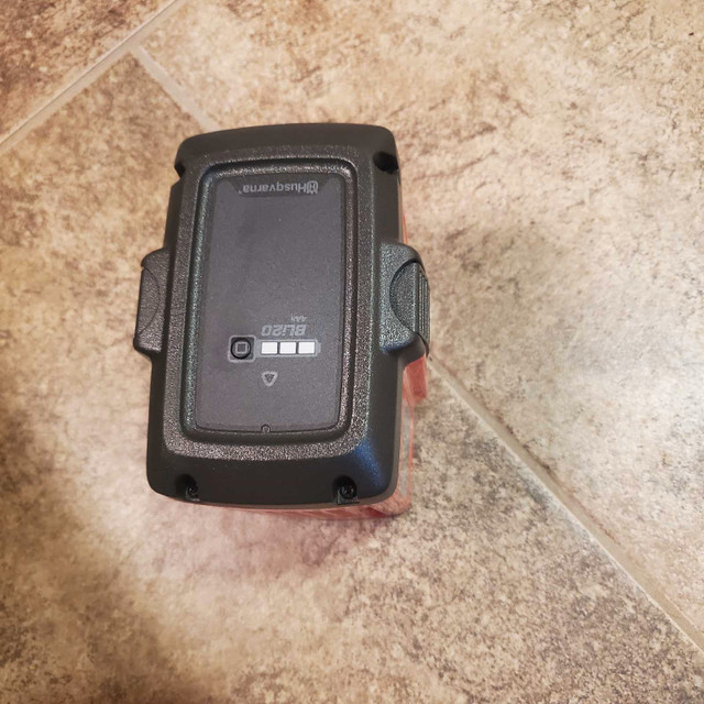 Husqvarna BLi 20 Lithium Ion Battery - photo 2