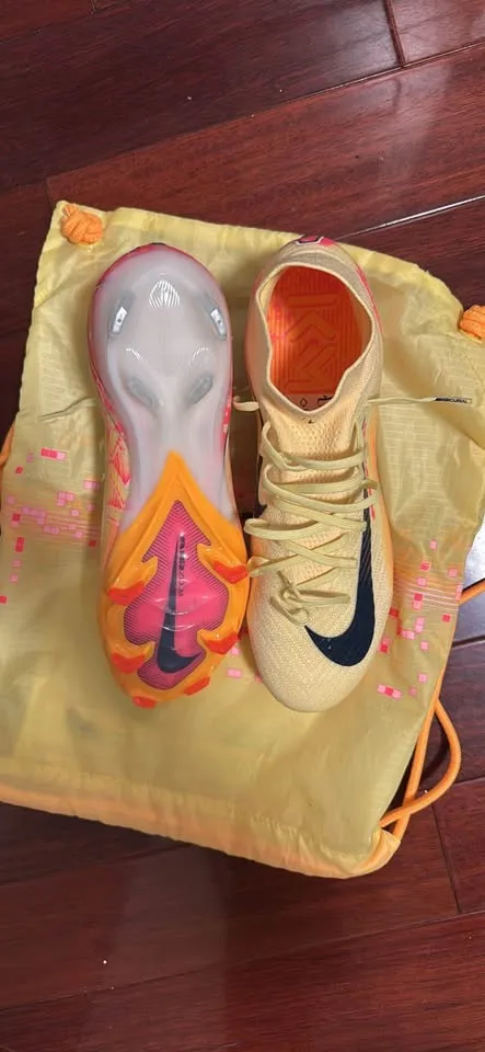 MEN'S ZOOM SUPERFLY 10 MERCURIAL SUPERFLY 10 ELITE KYLIAN MBAPPE image indicator(2)