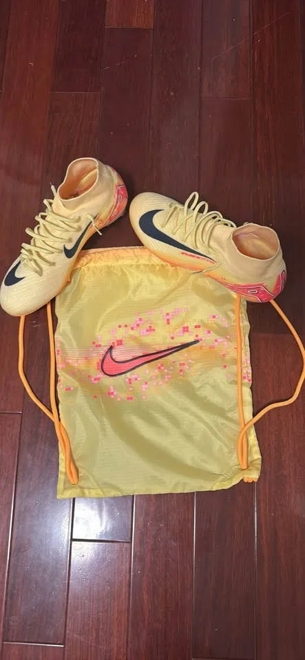 MEN'S ZOOM SUPERFLY 10 MERCURIAL SUPERFLY 10 ELITE KYLIAN MBAPPE image indicator(4)