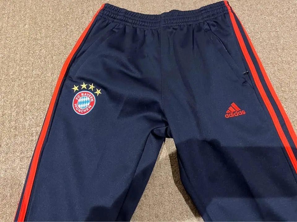 Adidas Track Pants image indicator(2)