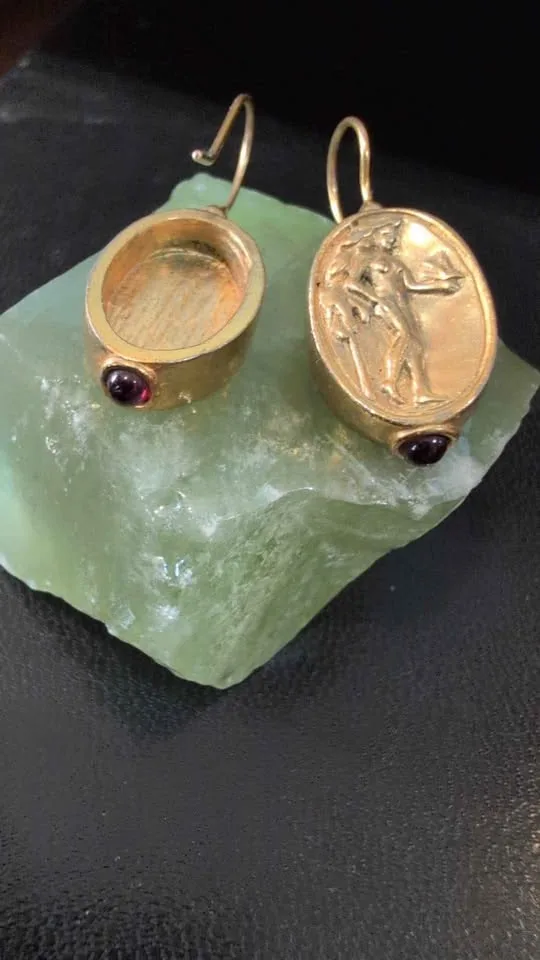 Unique Vintage Goddess Aphrodite coin earrings Gold Plate image indicator(6)