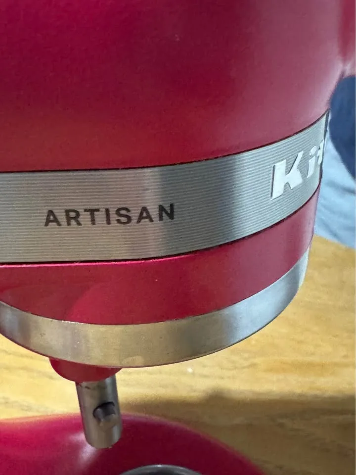 Kitchen aid - Hibiscus 2023 colour of the year image indicator(6)