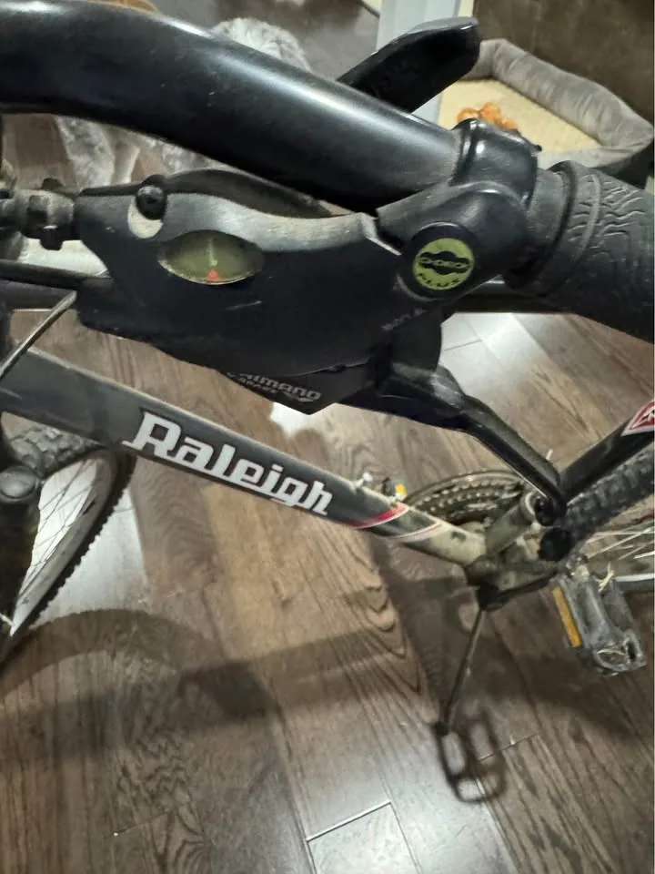 Tomahawk Raleigh Bike image indicator(2)