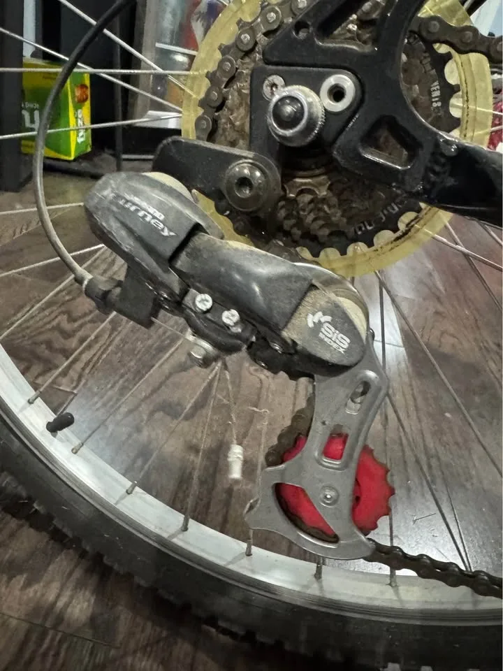 Tomahawk Raleigh Bike image indicator(9)