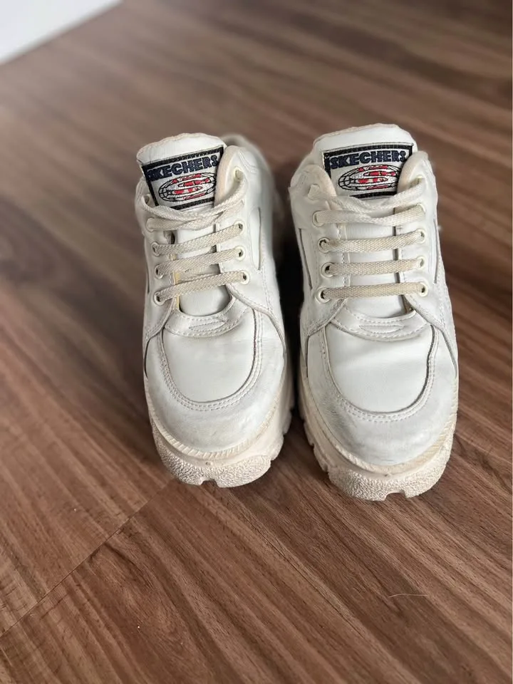 90s Skechers platforms slides mules size women’s 8-8.5 image indicator(3)