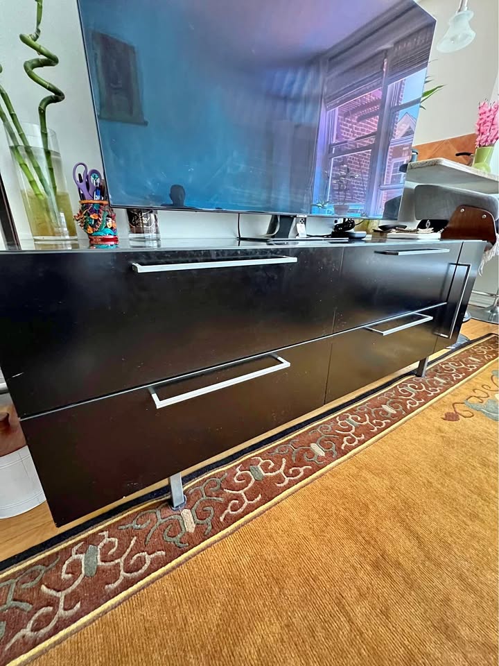 Bedroom dresser with two night stand