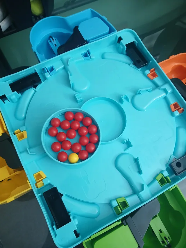 Hasbro Hungry Hungry Hippos image indicator(3)