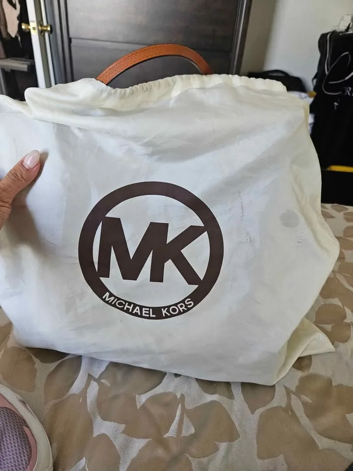 MICHAEL Michael Kors Selma Satchel image indicator(4)