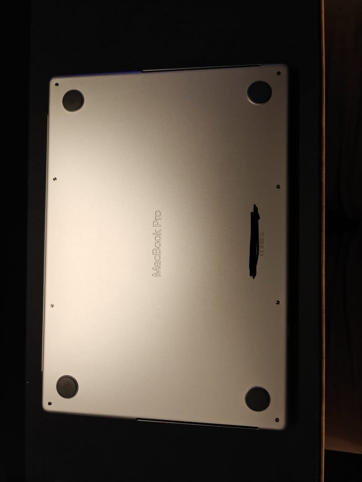 14" Macbook Pro (M1 Pro) 2021 - photo 4