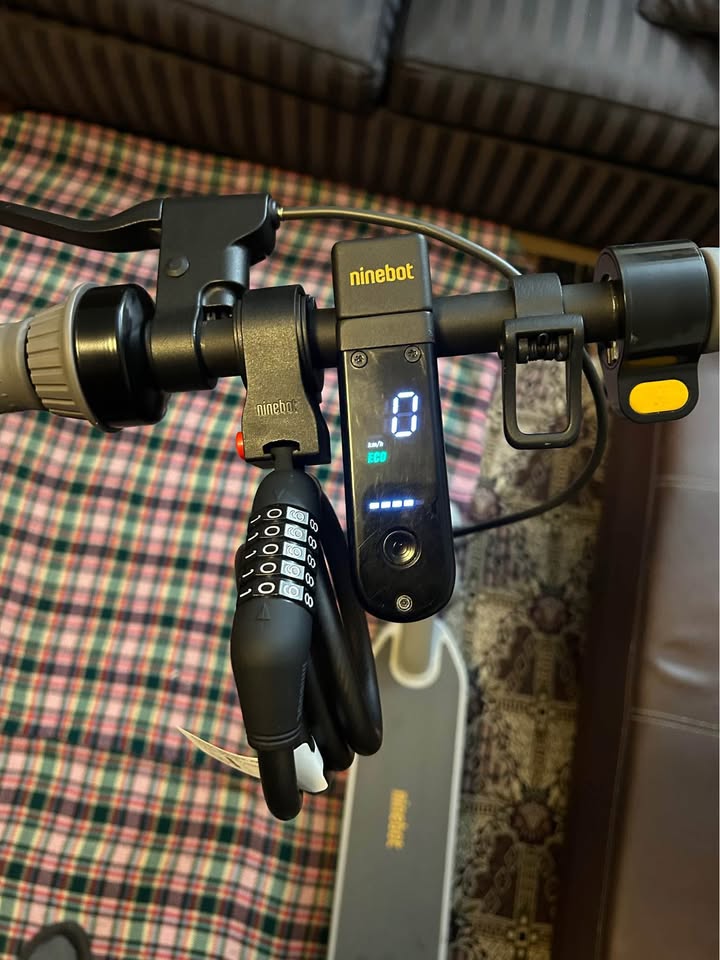 Ninebot KickScooter Max G30LP - OBO - photo 4
