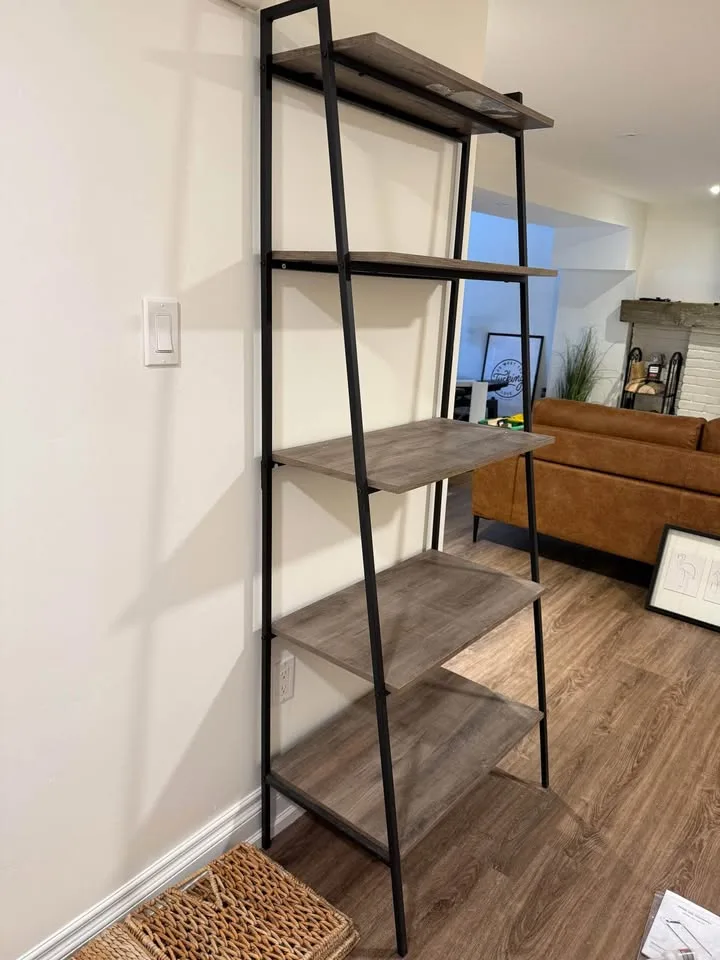 Little Italy Metal Ladder Bookcase image indicator(3)