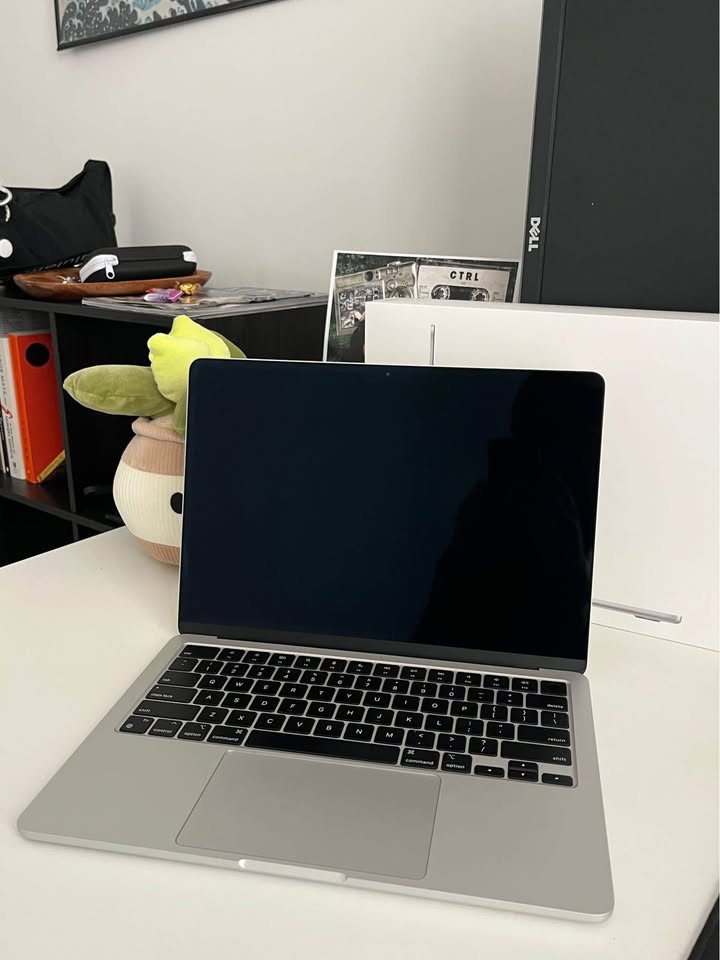 13-inch MacBook Air M2 (Silver) - photo 2