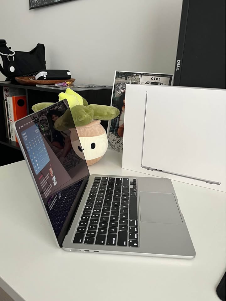 13-inch MacBook Air M2 (Silver) - photo 4