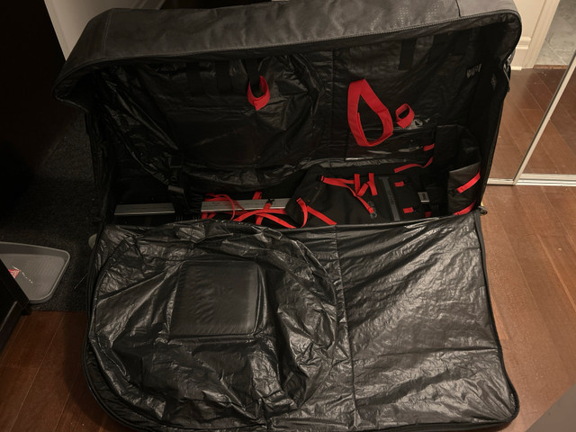 EVOC bike bag pro Downtown Markham - safe bike travel case - photo 2