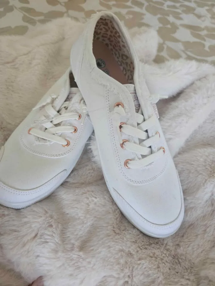 Bobs Skechers shoes size 6 especial price!!!!!! image indicator(2)