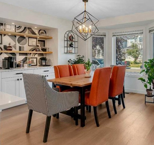 Dining chairs (set of 4)