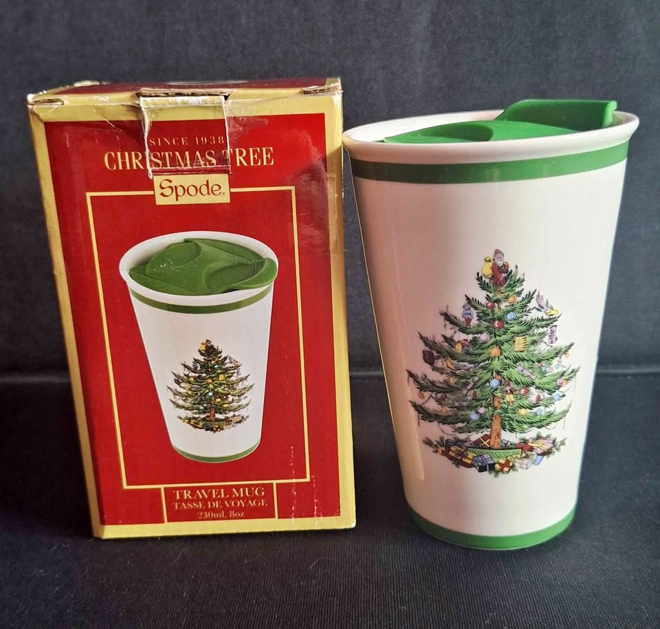 Spode "Christmas Tree" 5 5/8 Inch Travel Mug with Lid-New