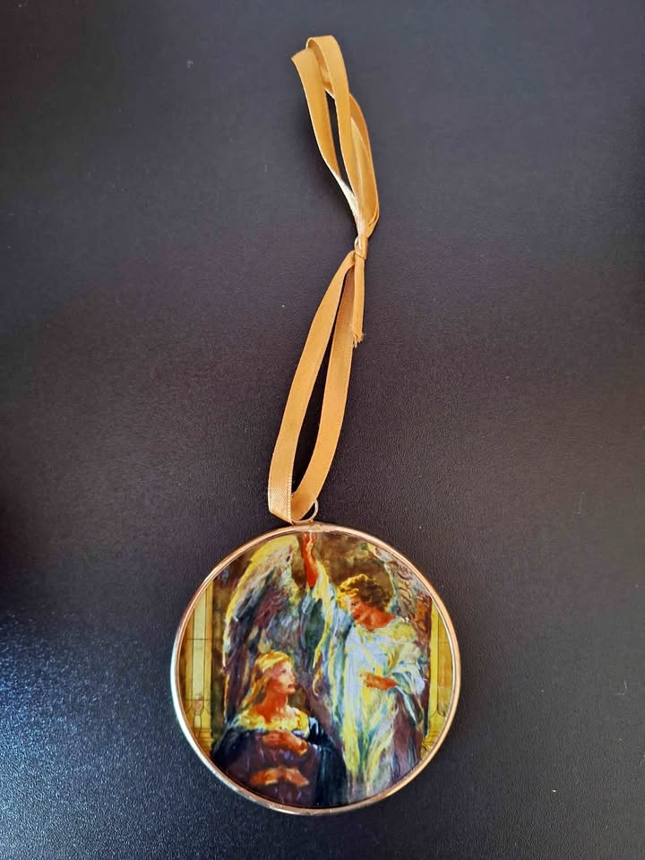 Tiffany Annunciation Ornament Metropolitan Museum Art Louis