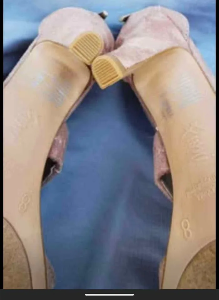 Size 8 Women’s Fioni Tan Faux Suede Booties image indicator(2)