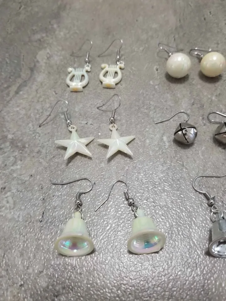 Christmas Earrings image indicator(3)