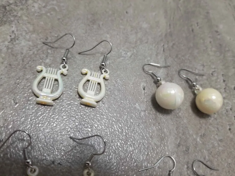 Christmas Earrings image indicator(5)