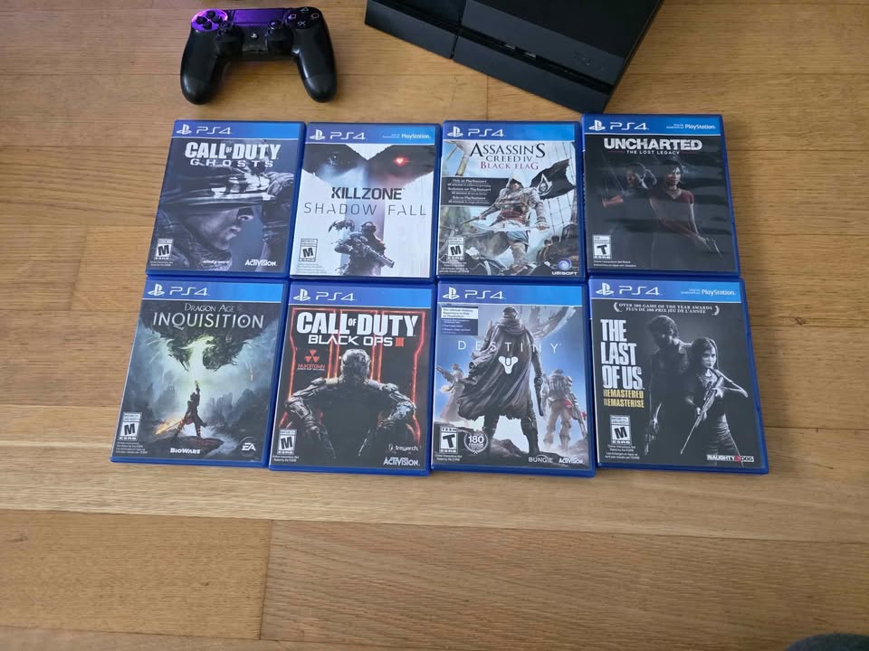 PS4 with one controller and 8 games - photo 2