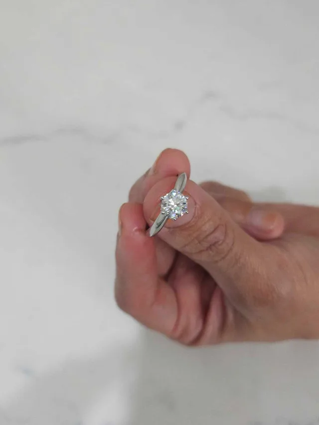 1CT Moissanite Ring – Shines Brighter Than a Diamond image indicator(5)