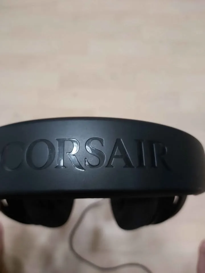 Corsair hS35 Headset image indicator(2)