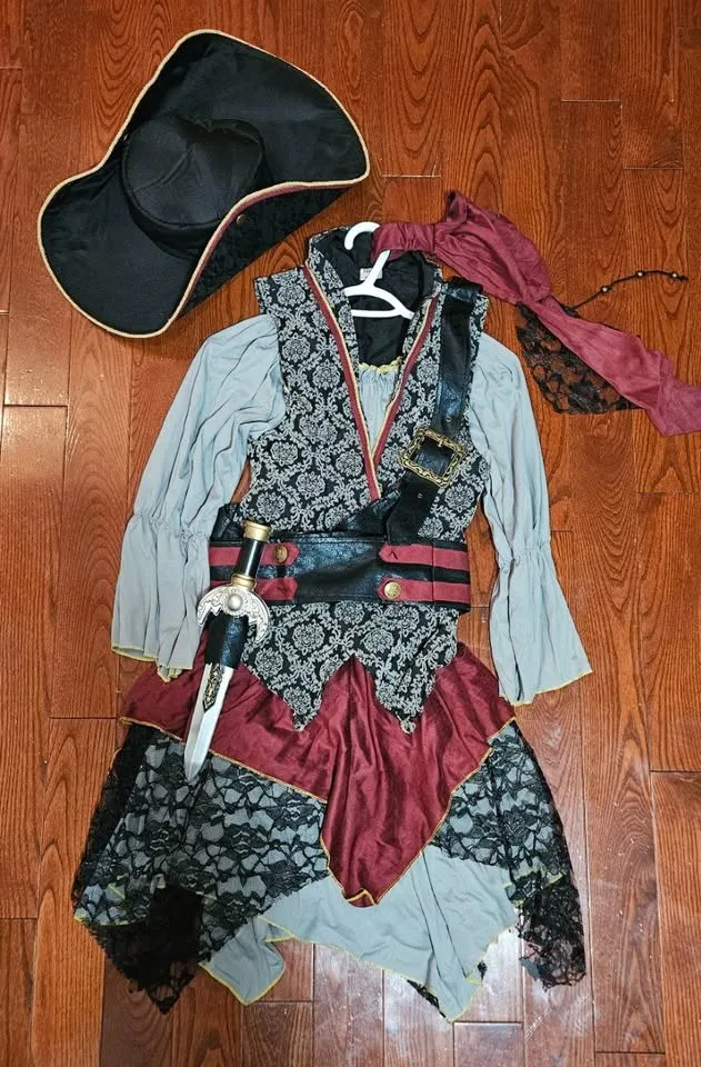 Castaway Pirate Costume – Adult Medium (8–10) image indicator(2)