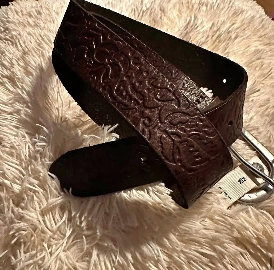 MENS BELTS SIZE: MEDIUM /36 PRICE:$35 MATERIAL: LEATHER thumbnail