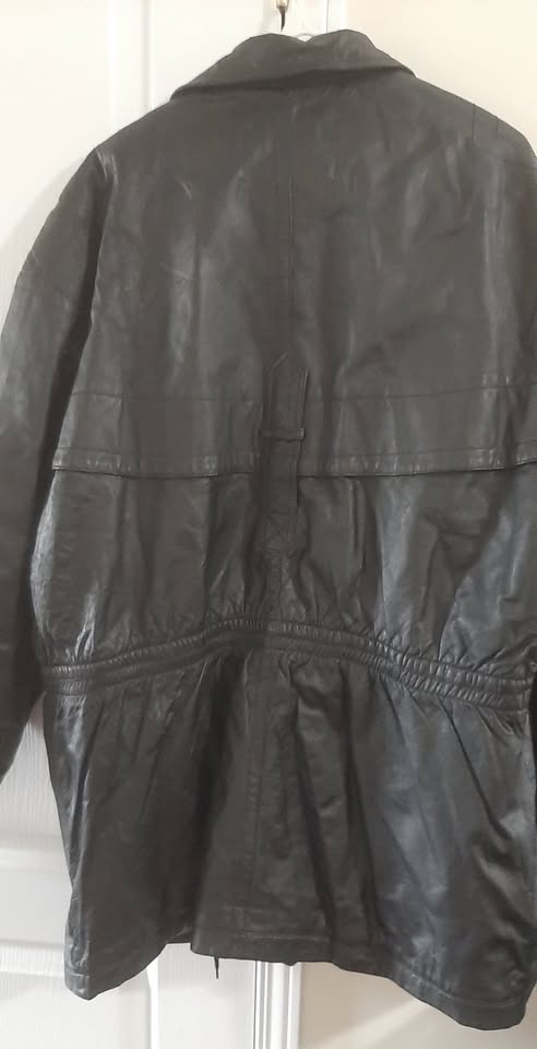 Used Leather Jacket🥕 - photo 2