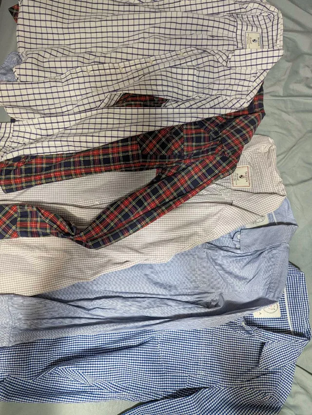 **ACCEPTING BEST OFFER** Aritzia shirts- size XS & XXS