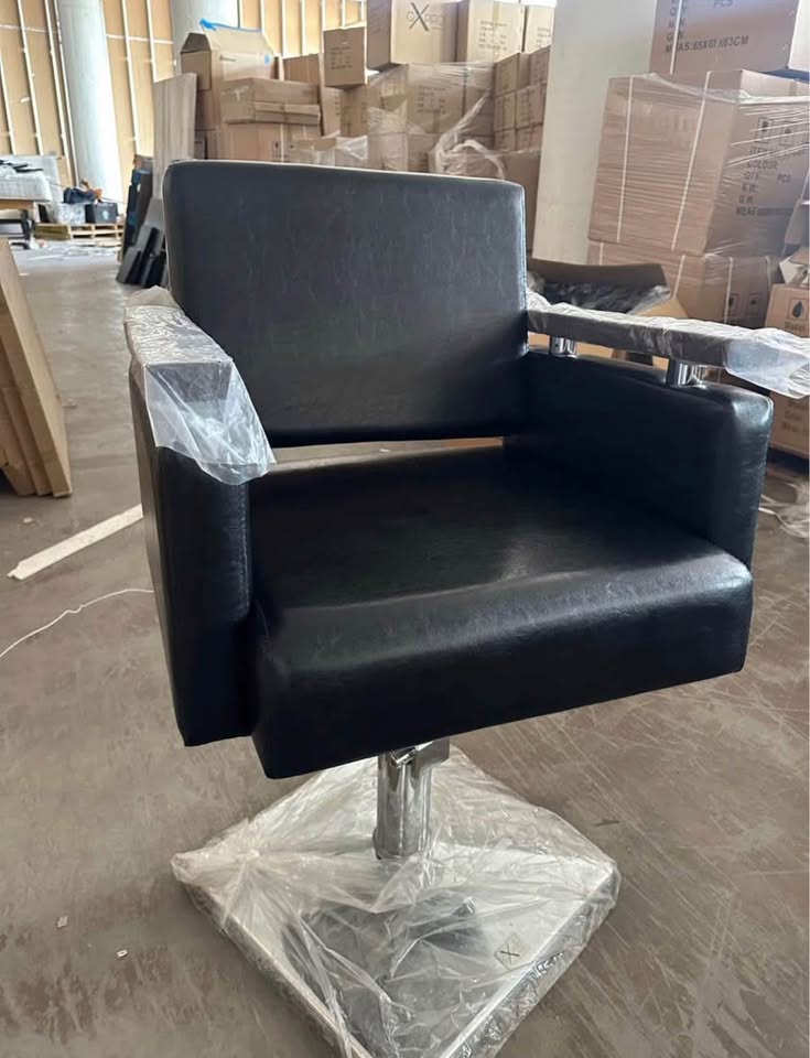 Hair salon and barber chairs - photo 5