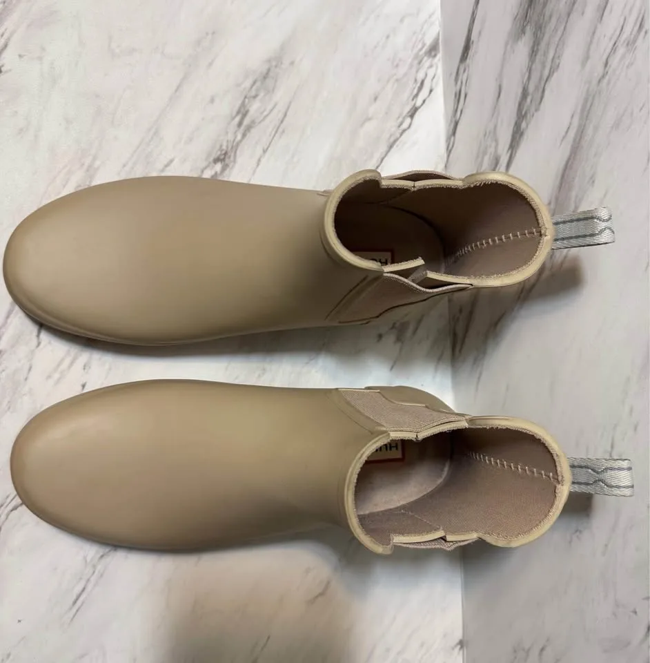 Hunter women’s refined slim fit Chelsea boot image indicator(5)