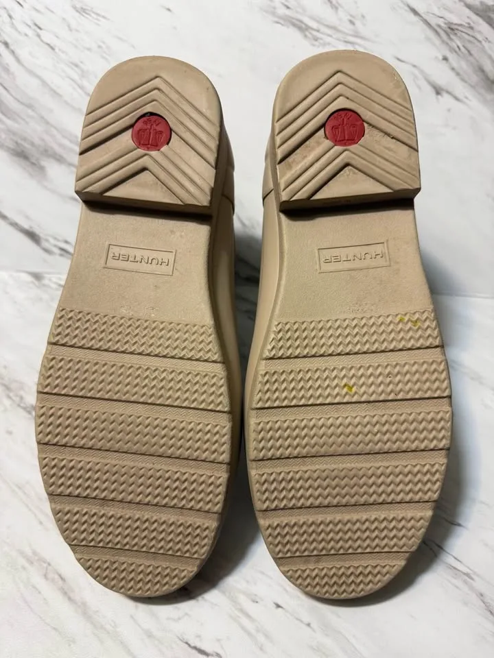 Hunter women’s refined slim fit Chelsea boot image indicator(6)