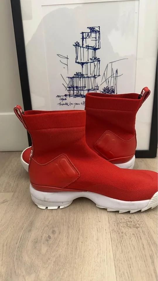 Fila Women's Disruptor Stretch Sneakers Red Size 7.5 image indicator(3)