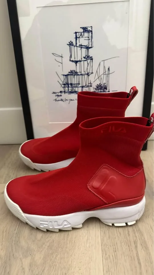 Fila Women's Disruptor Stretch Sneakers Red Size 7.5 image indicator(5)