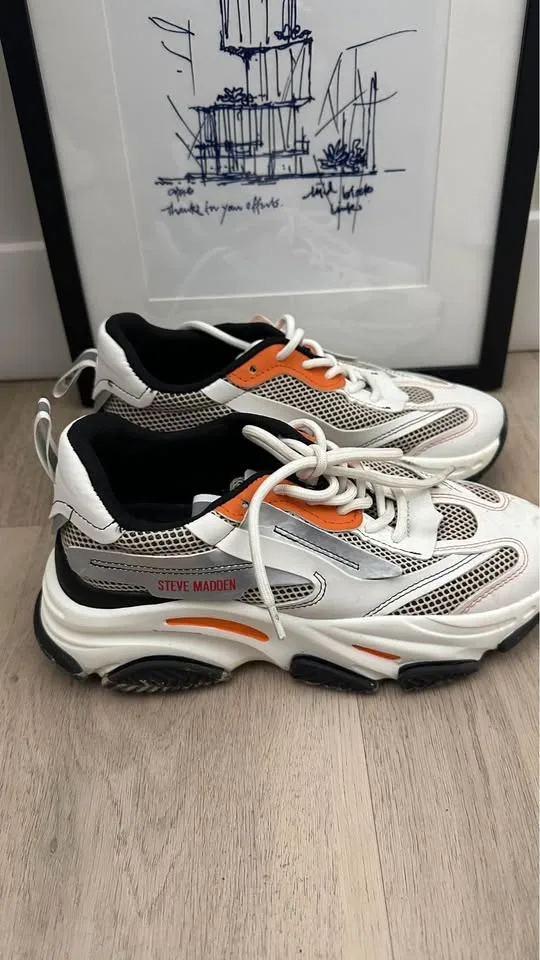 Steven Madden Sneakers White/Grey Size 8 image indicator(2)