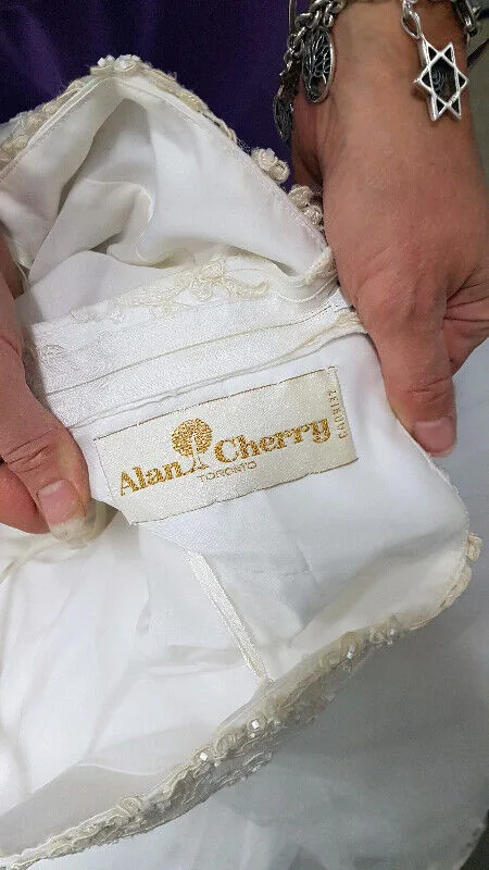 Alan Cherry Wedding Dress w/ Veil! Size 8 image indicator(4)