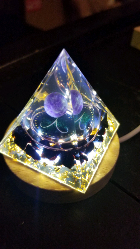 Artistic Acrylic Pyramid Display Art w/ Multicolour LED Light! - photo 3
