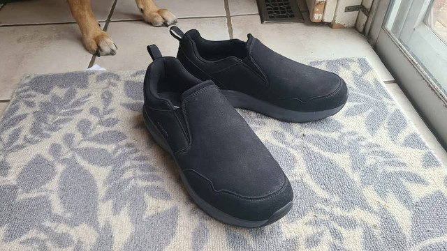 New Suede Shoes! Size US12EW Very comfortable maybe like size 13
