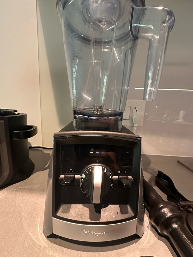Vitamix A2500 Ascent Series Smart Blender