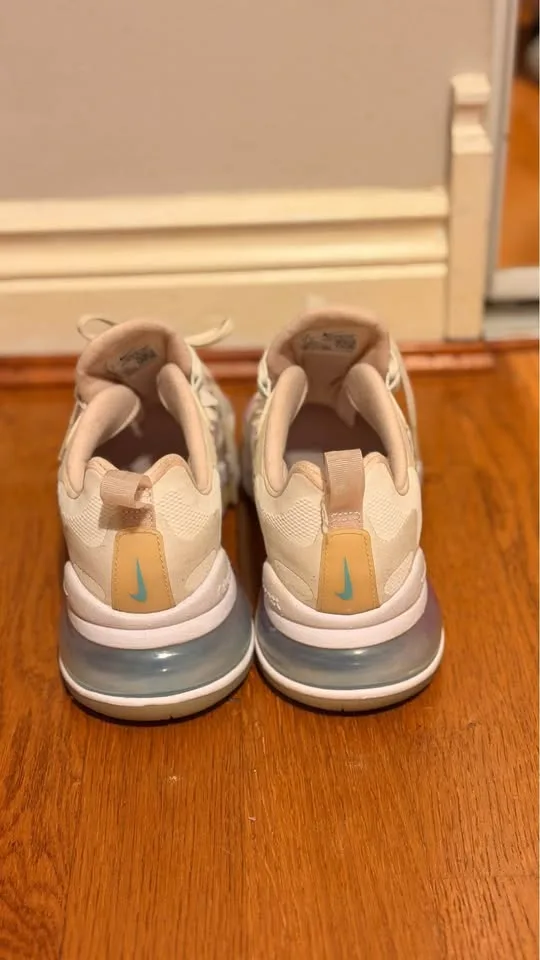 Nike Air Max 270 React SE Summit White / Sail Women’s 8.0 image indicator(4)