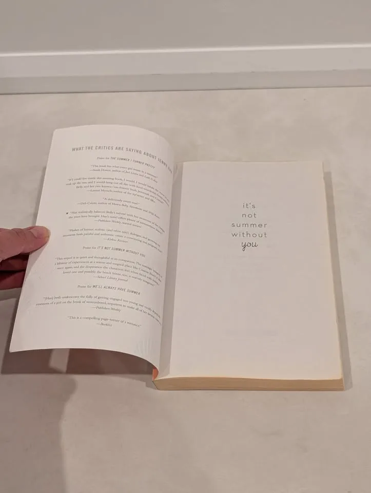 Summer I Turned Pretty: It's Not Summer Without You Book image indicator(3)