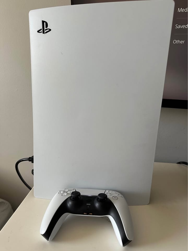 PlayStation 5 disc edition